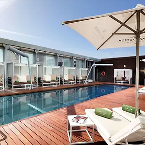 https://melia-barcelona-sky.topbarcelonahotels.com