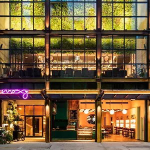 Moxy Nyc Chelsea Hotel